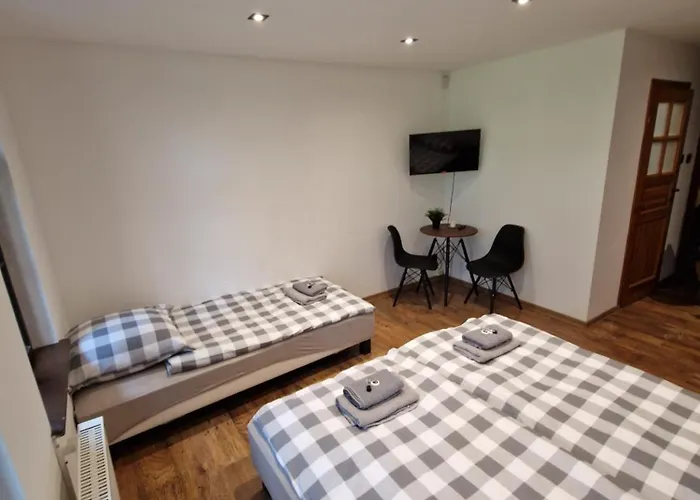 Gosciniec Blogocice 3* تشيشين